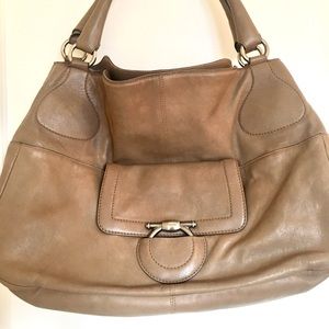 ⭐️ Salvatore Ferragamo Large Leather Bag